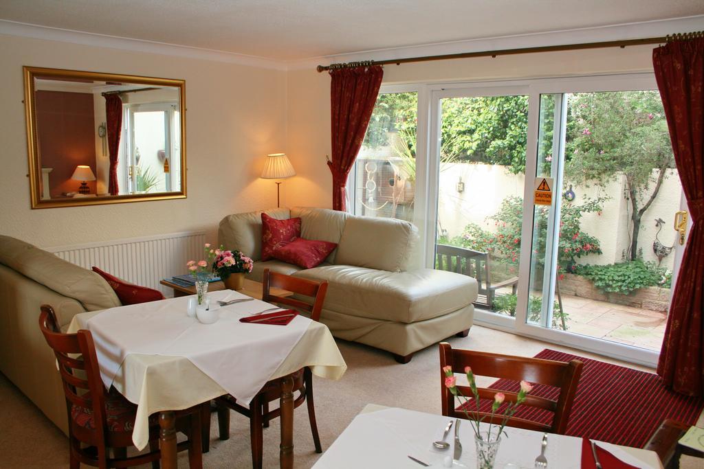 Churston Way Lodge Guest House Brixham Buitenkant foto